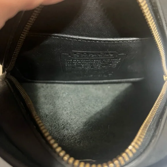 Coach vintage Black Leather Crossbody Bag made in USA1015-217